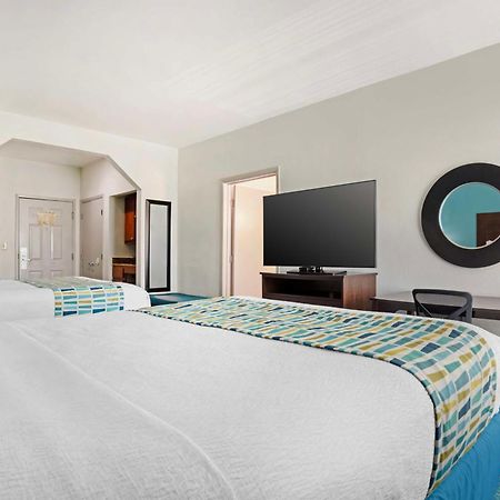 Best Western Plus Blue Angel Inn Пенсакола Екстериор снимка