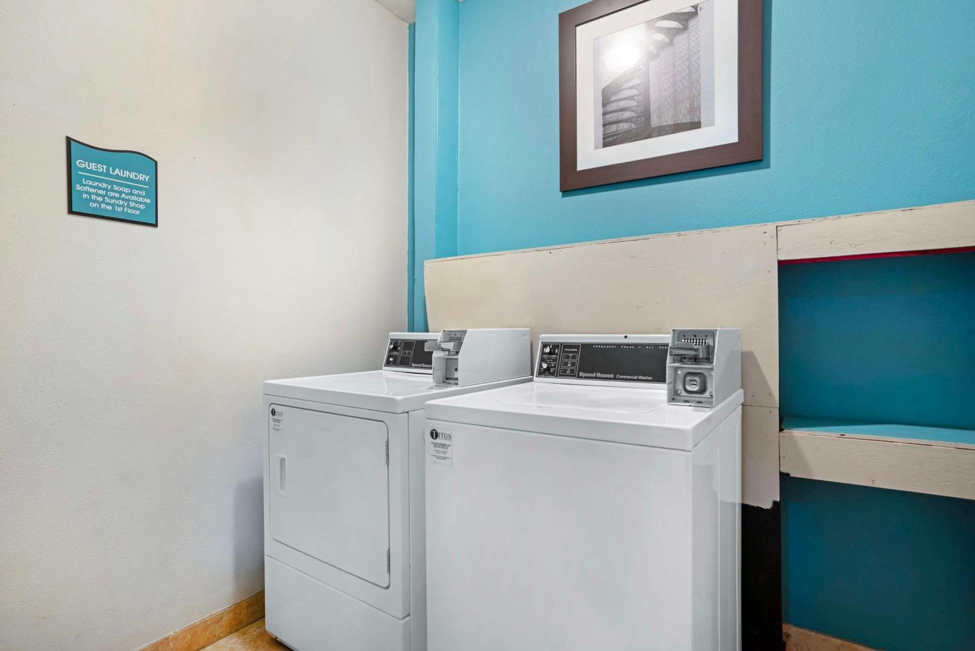 Best Western Plus Blue Angel Inn Пенсакола Екстериор снимка